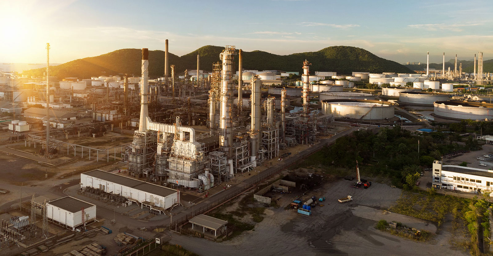 Isolation thermique et boîtes élastomères pour réseaux de froid industriel